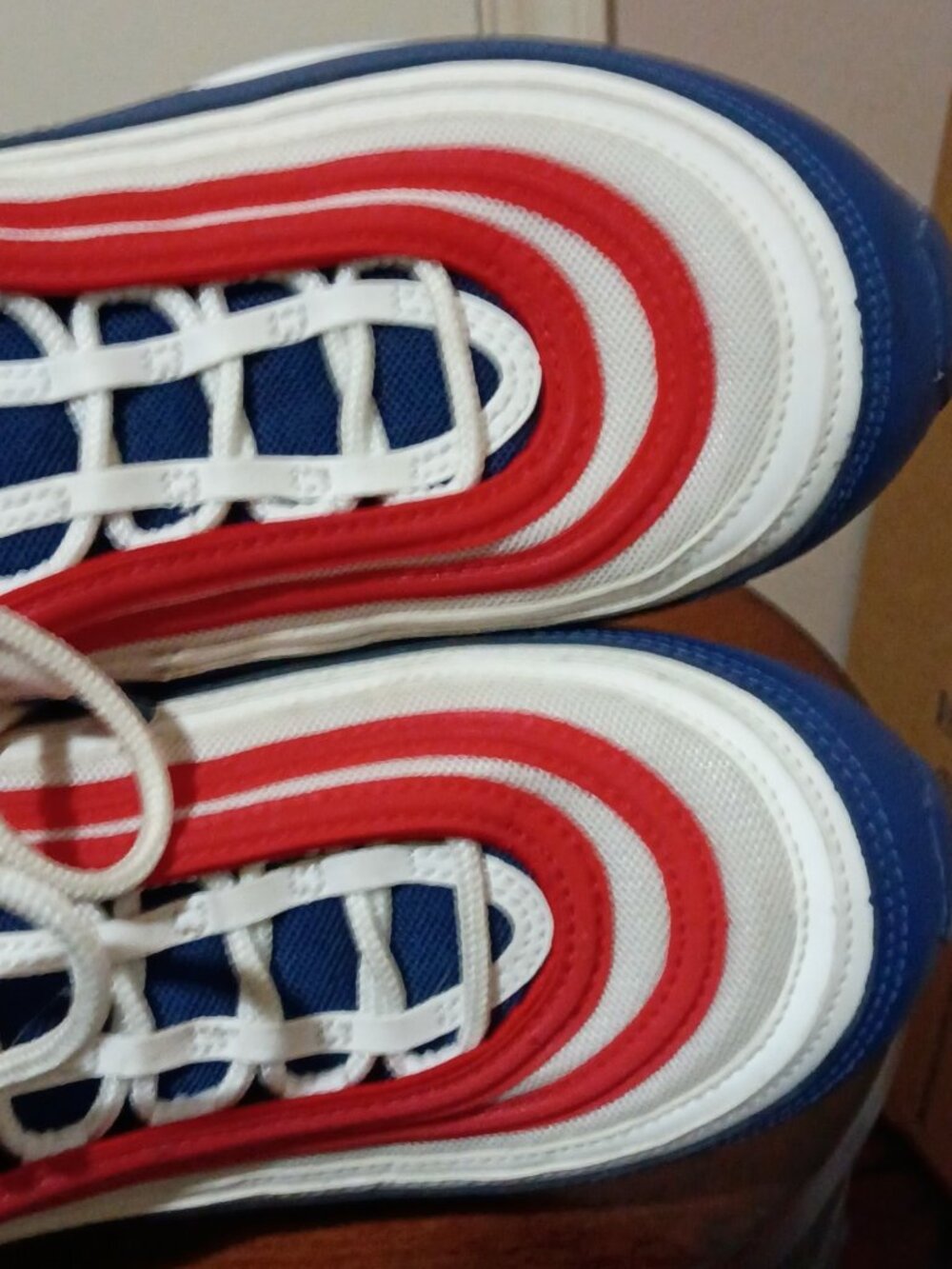 Nike Air Max 97 Mens sz 8.5 mens USA White Red Blue Running Shoes CW5584 100 - Picture 13 of 13